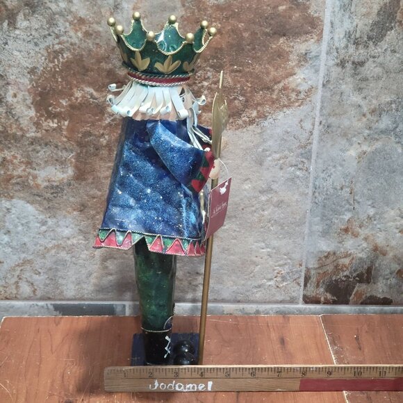 St Nicholas Square Christmas King Metal Nutcracker Figurine - Picture 10 of 10